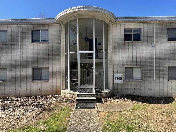 3rd image of 4705 Hickory Ave APT B
