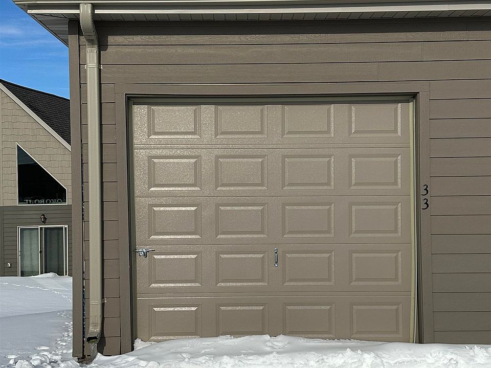 1st image of 764 Linden Dr #33