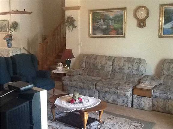 4th image of 10755 Sugarland Dr