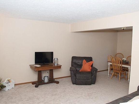 5th image of 3874 Landon Ln