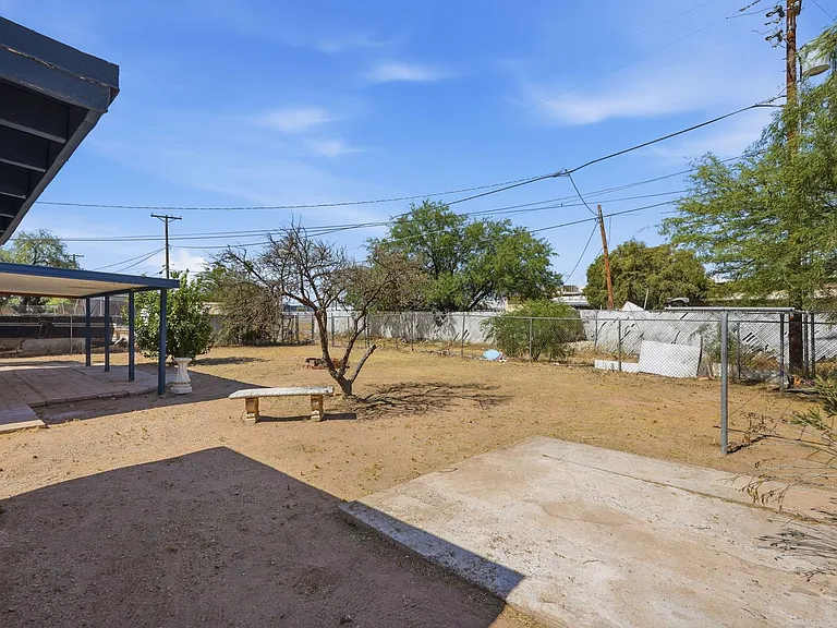 4608 S Fremont Ave — Photo 36