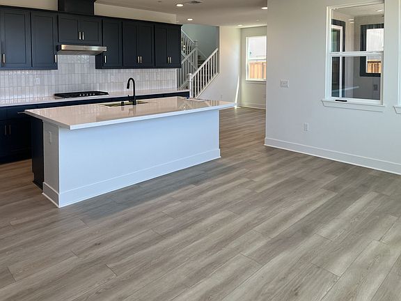 3rd image of 3028 Green Meadow Ln
