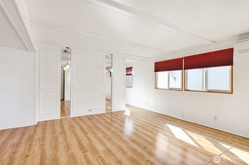 4th image of 1200 Lincoln Street #103