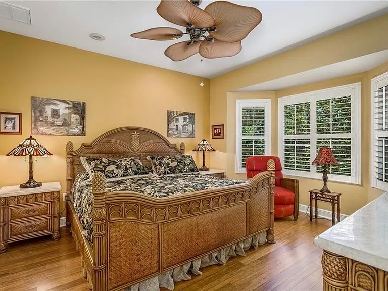 7339 Cleopatra Dr — Photo 5