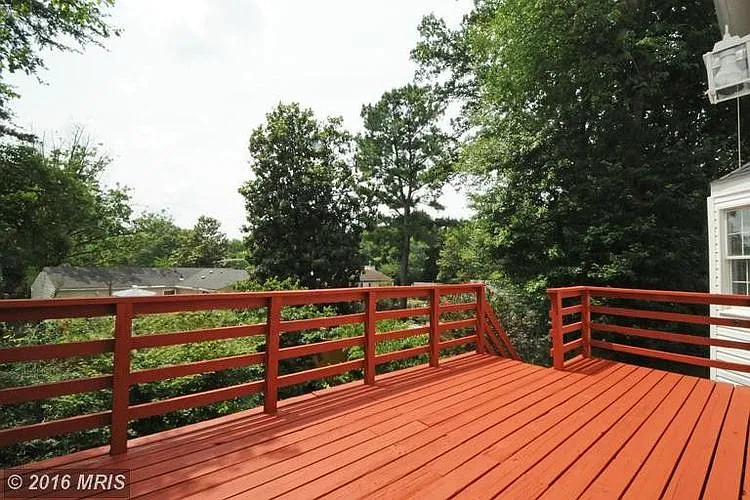 5810 Silchester St — Photo 30