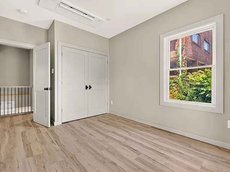 176 Hudson St #2 — Photo 11