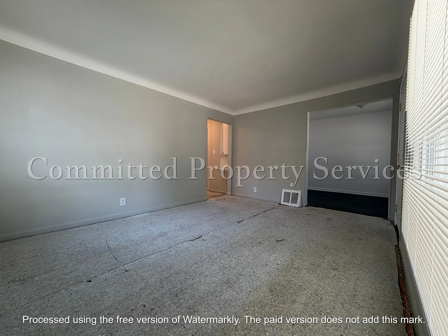 3 bed, 1250 sqft, $1,300 — Photo 2