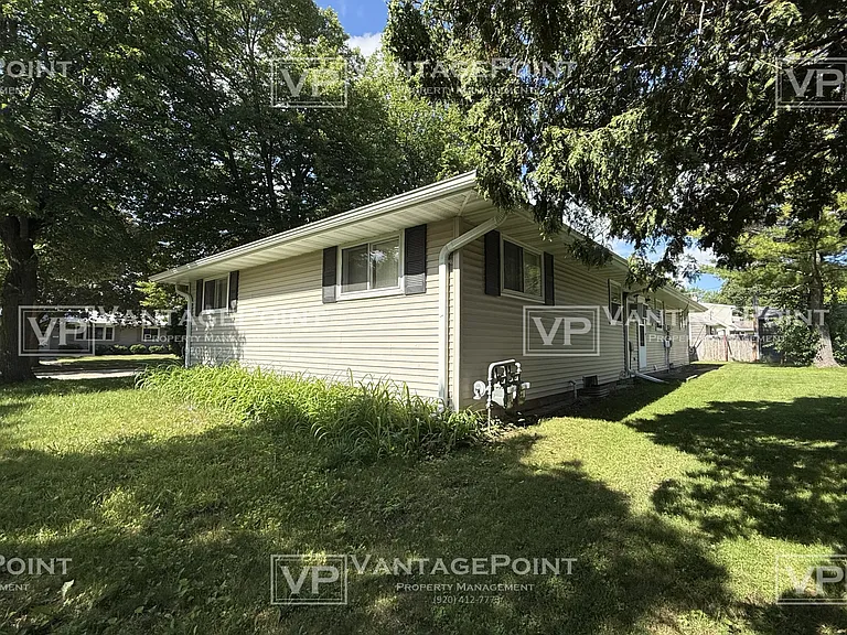 606 E Taft Ave — Photo 17