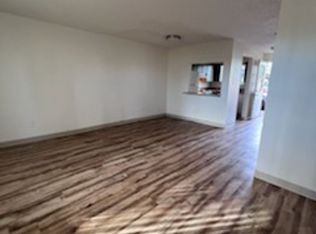 2728 Lancaster Dr SE #11, Salem, OR 97317