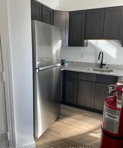 19 Karen Dr #19 — Photo 3