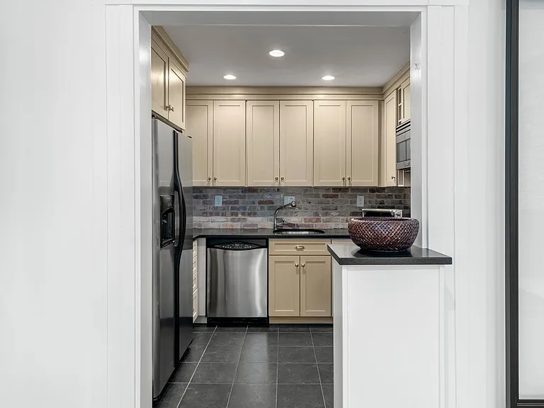 30 Hancock St #1 — Photo 19