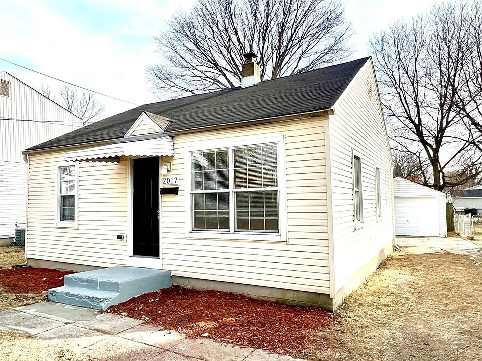 2017 Fernwood St