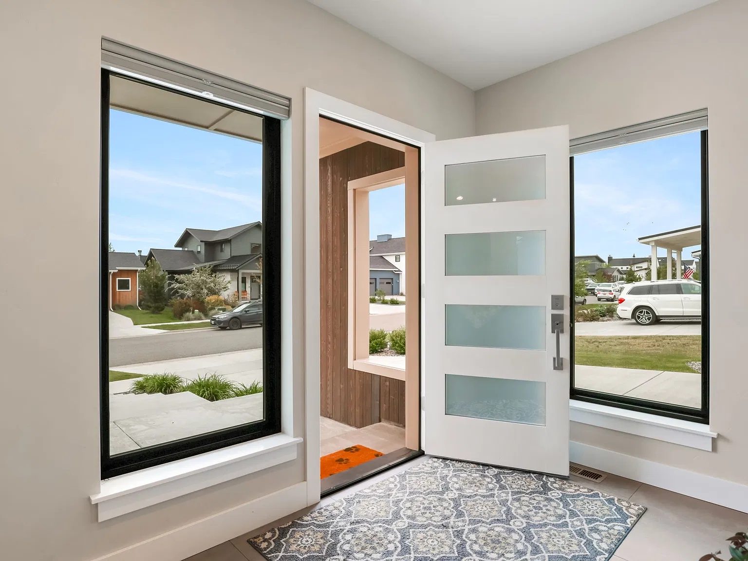 4 bed, 3156 sqft, $6,500 — Photo 3