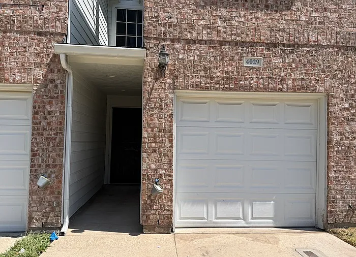 4029 Preferred Pl — Photo 2