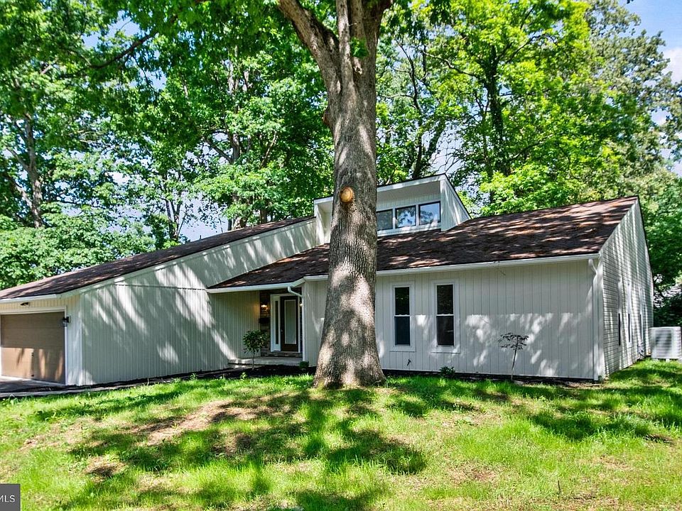 1st image of 40 Cedarwood Rd