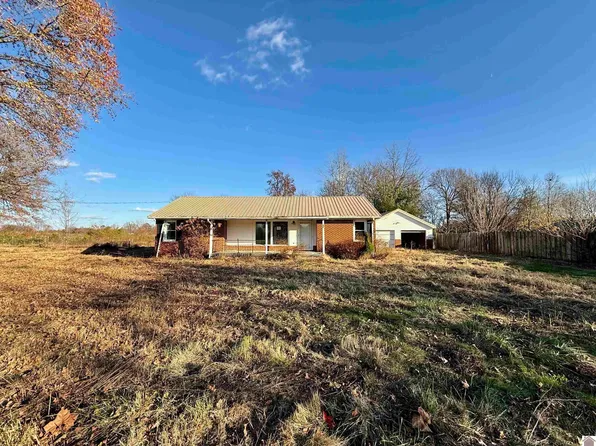 82 Ingleside Rd, Kevil, KY 42053