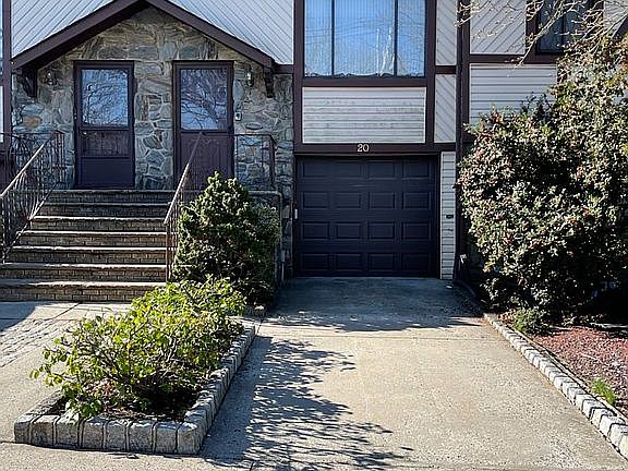 2nd image of 20 Darcey Ave