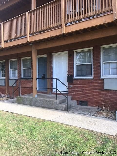 1st image of 46 Huguenot St