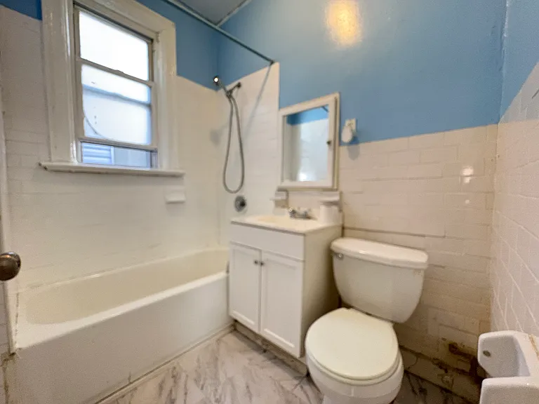 166 Garfield Ave #1 — Photo 6