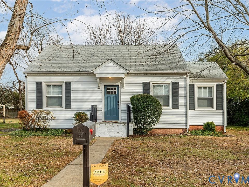 2nd image of 2103 Pinetree Dr