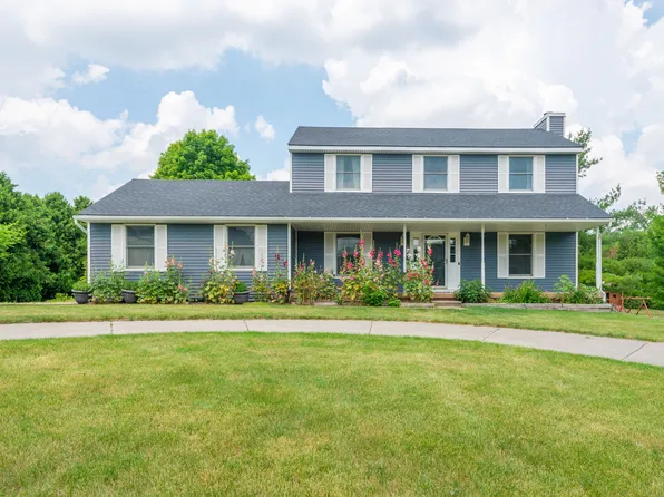 54320 Belcrest Dr, Milford, MI 48381