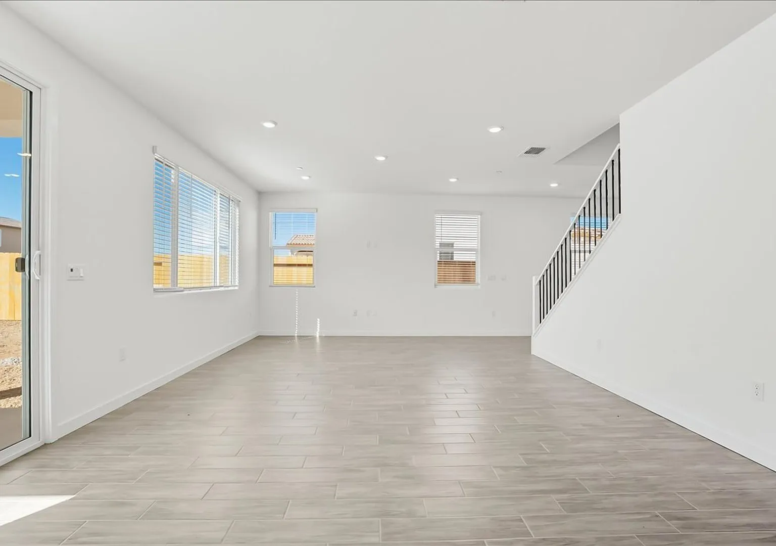 1052 Lost Creek Ranch Dr — Photo 4