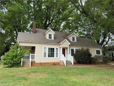 604 Salisbury St, Kernersville, NC, 27284