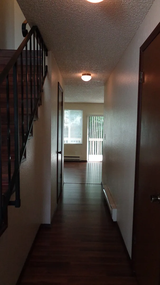 Building Photo - 6609 Cady Rd #2