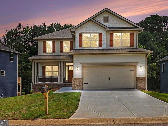 2nd image of 426 Magnolia Grove Pl