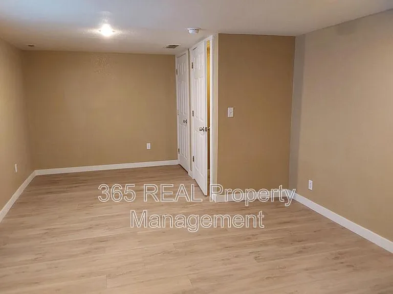 1417 12th Ave — Photo 16