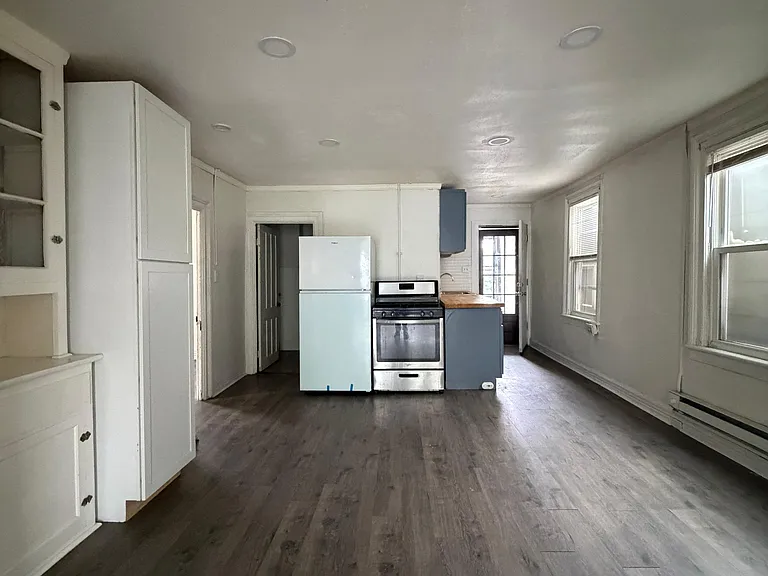 46 Clifton St #2 — Photo 5