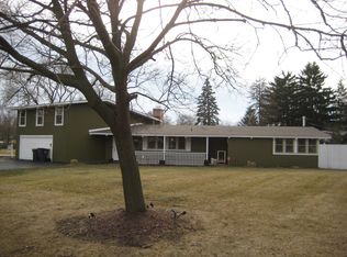 6040 S Brainard Ave, La Grange Highlands, IL