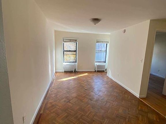 3rd image of 791 Lexington Ave #Penthouse