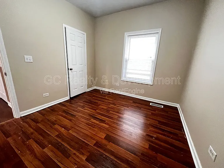 9016 S Justine St #1 — Photo 14