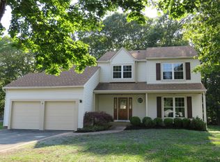 8 Samantha Dr, Coram, NY 11727
