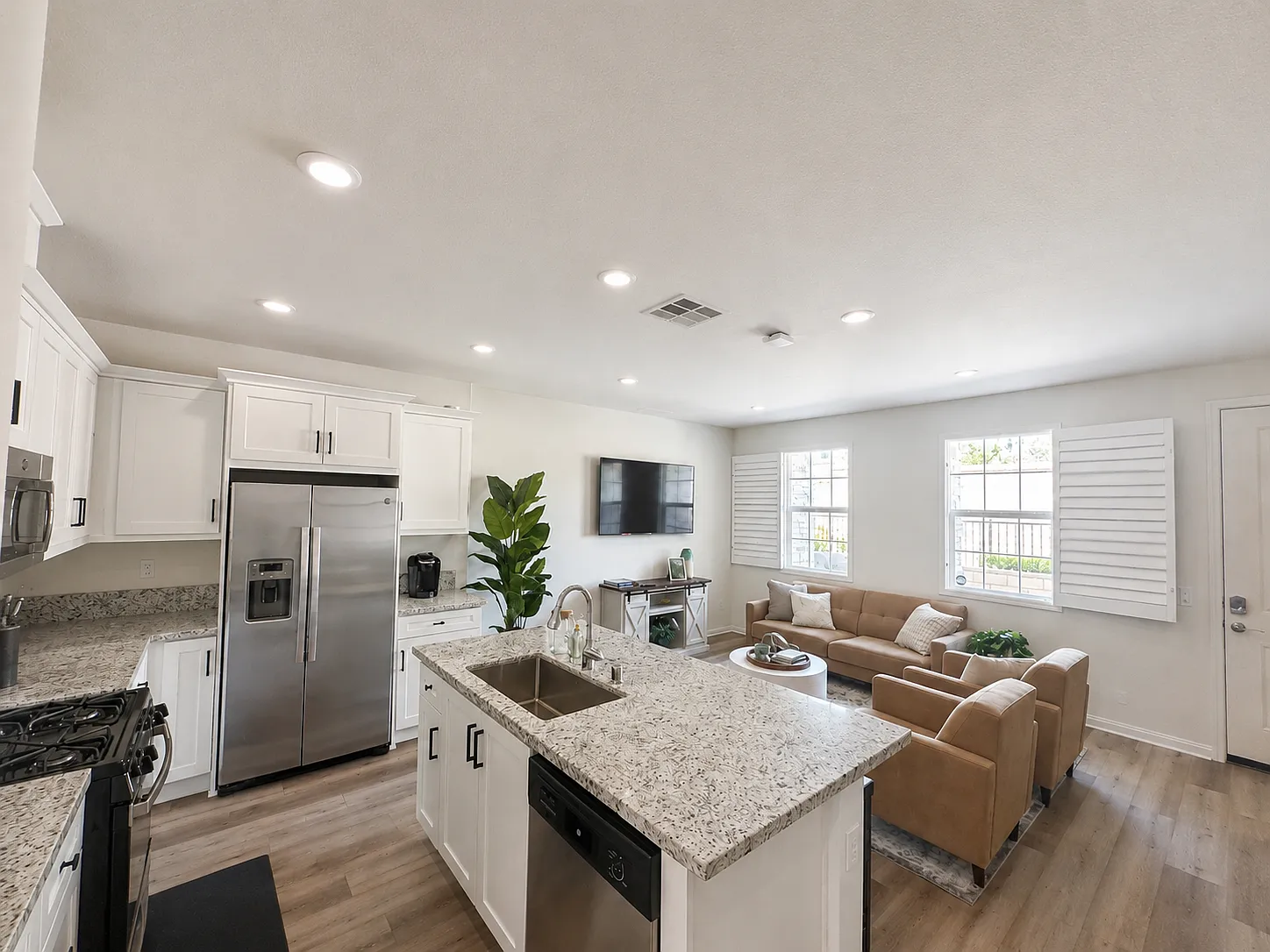 3 bed, 2.5 bath, 1490 sqft, $7,950 — Photo 4