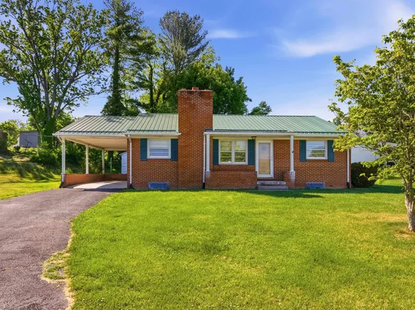 1502 Pembroke St, Pearisburg, VA 24134