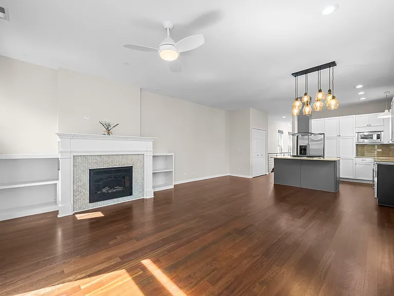 876 N Hermitage Ave #3 — Photo 8