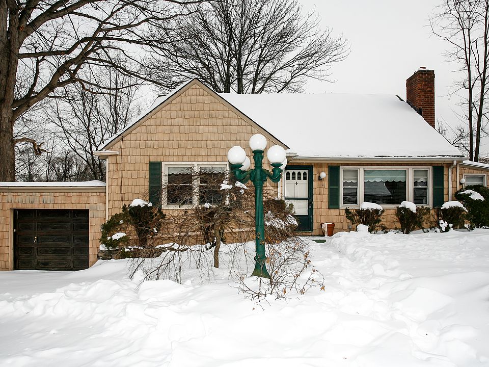 1st image of 108 Laurel Ave
