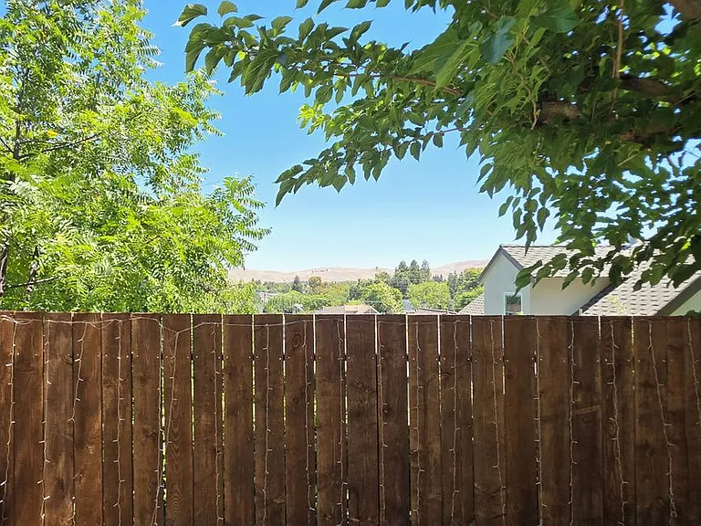1317 Sherwood Dr — Photo 45