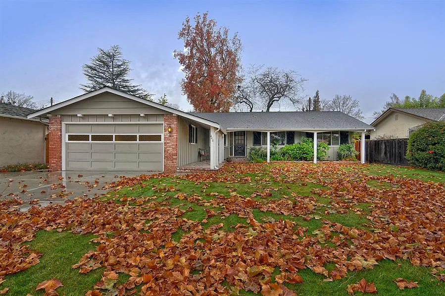 448 Luther Dr photo 1