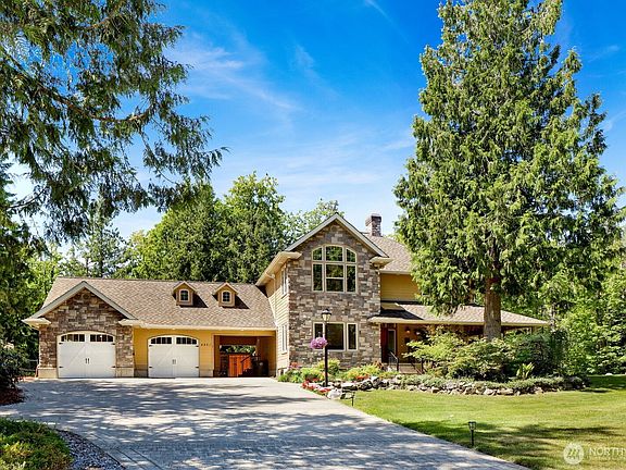 2nd image of 4921 Zander Drive