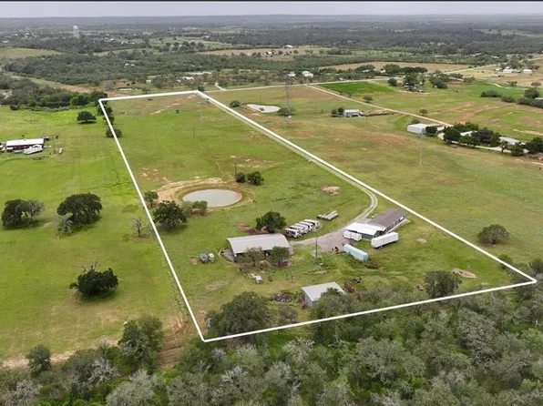 1576 Settlers Way, Seguin, TX 78155