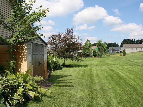 4th image of 58279 Hemminger Dr