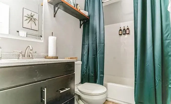 Upstairs Bathroom