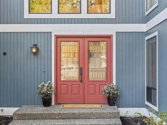 4th image of 4014 31st Avenue Ct