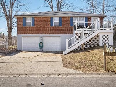 5905 NE 45th St, Kansas City, MO, 64117