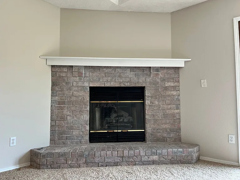 3243 S Nettleton Ave — Photo 3