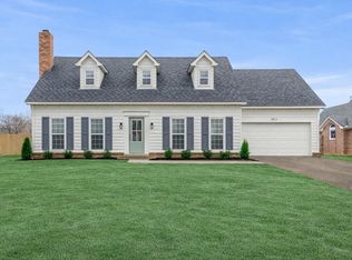 853 Cairn Creek Dr, Cordova, TN 38018