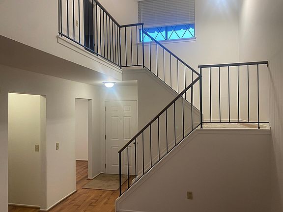 4th image of 3789 Heritage Pkwy #36